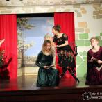 Junges Staatstheater Parchim (Laientheater Pütter Bretter): Szenenfoto aus Der Schweinehirt