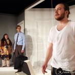 Junges Staatstheater Parchim: Szenenfoto aus Dangerous Obsession - Gefährliche Belagerung