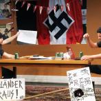 Junges Staatstheater Parchim: Szenenfoto Familie Braun