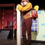 Junges Staatstheater Parchim: Szenenfoto Prinzessin auf der Erbse