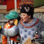 Junges Staatstheater Parchim: Szenenfoto aus Die faulste Katze der Welt