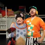 Junges Staatstheater Parchim: Szenenfoto aus Die faulste Katze der Welt
