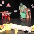 Junges Staatstheater Parchim (Laientheater Pütter Bretter): Szenenfoto aus Bandscheibenvorfall